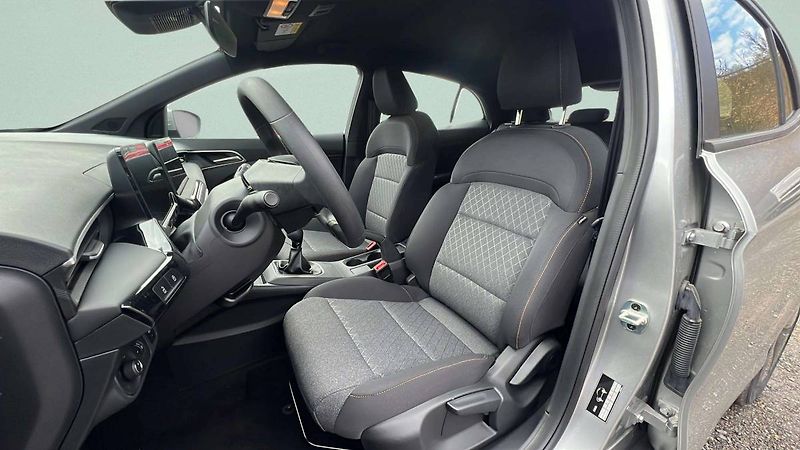 MG MG3 ICE EXCITE 1.5L (85kW/116k) MT - fotka 25 z 37