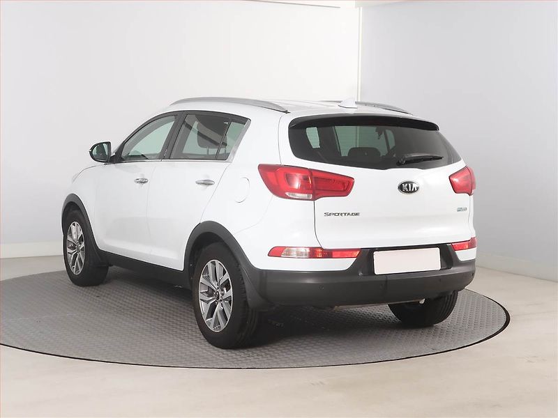 Kia Sportage (2015) 1.6 GDI, Navi, Tempomat - fotka 4 z 12