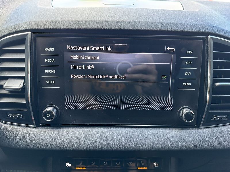 Škoda Karoq (2022) 2.0TDi LED Kamera Smartlink - fotka 14 z 48