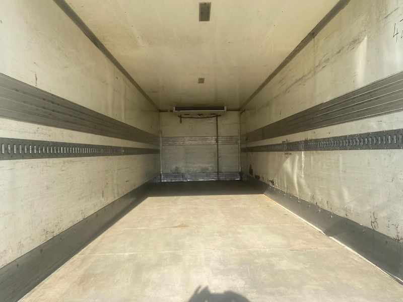 DAF LF (2008) 55.220, Euro 4, Izotherm, čelo - fotka 11 z 20