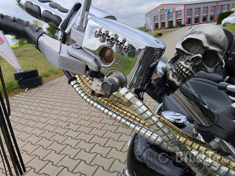 Yamaha XVS 650 A DragStar Classic (1999) REZERVACE - fotka 16 z 16