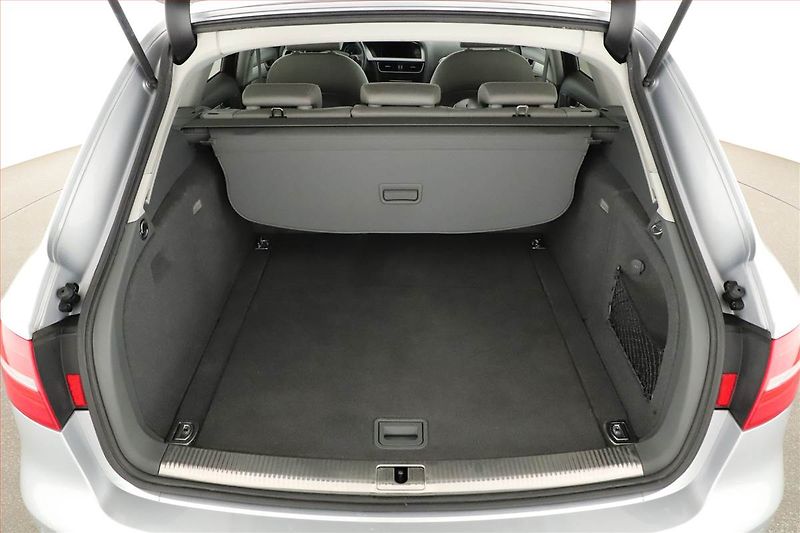 Audi A4 (2015) 3.0 TDI, 4X4, Navi, Xenony - fotka 11 z 16