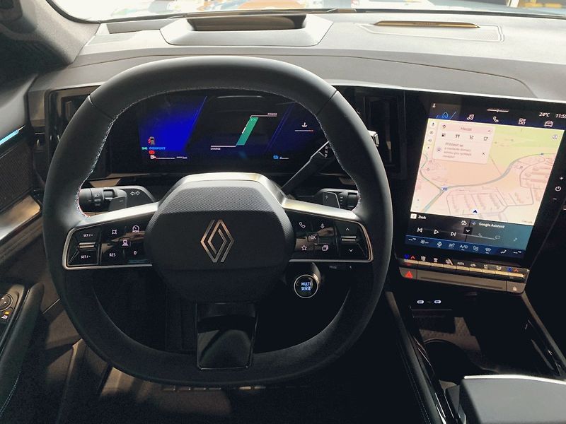 Renault Espace (2026) esprit Alpine full hybrid E-Te - fotka 14 z 22