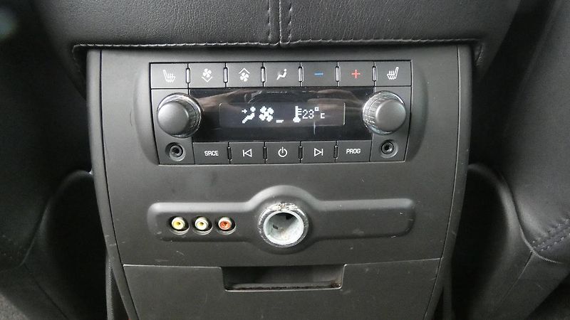 Cadillac Escalade 6,2 V8 301kW - fotka 22 z 23