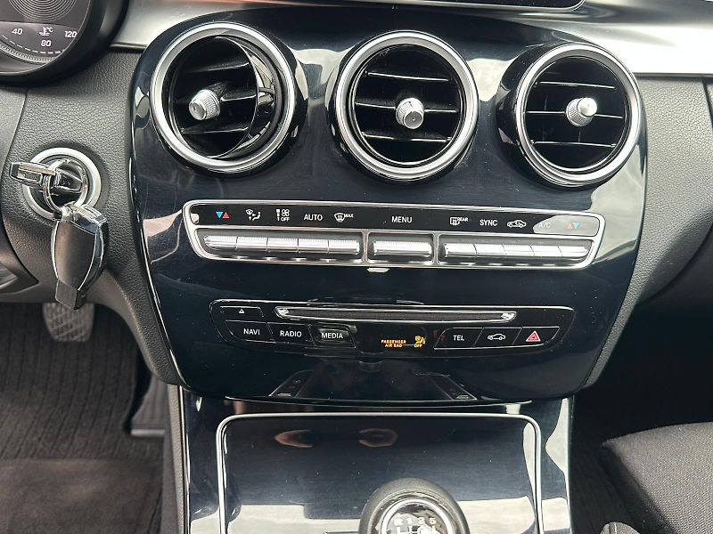 Mercedes-Benz Třídy C (2015) C220CDI,125KW,VYHŘ. SED.,TEMP. - fotka 15 z 23