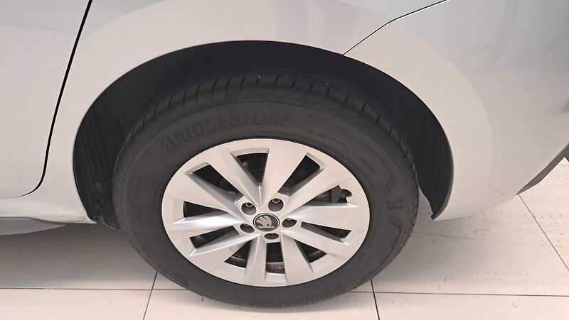 Škoda Kamiq (2025) Top Selection 1,0 TSI 85 kW DS - fotka 23 z 23