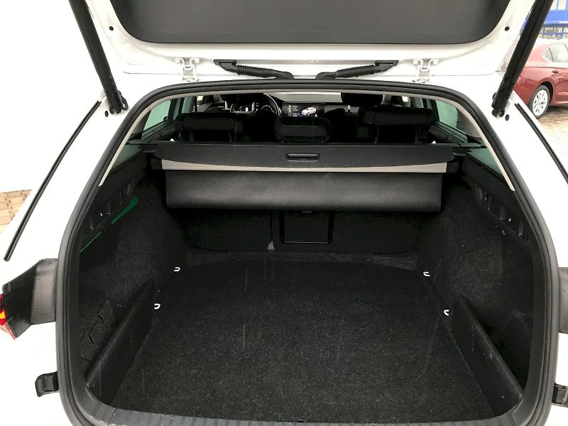 Škoda Octavia (2022) COM SCO TD 110/2.0 A7F - fotka 7 z 29