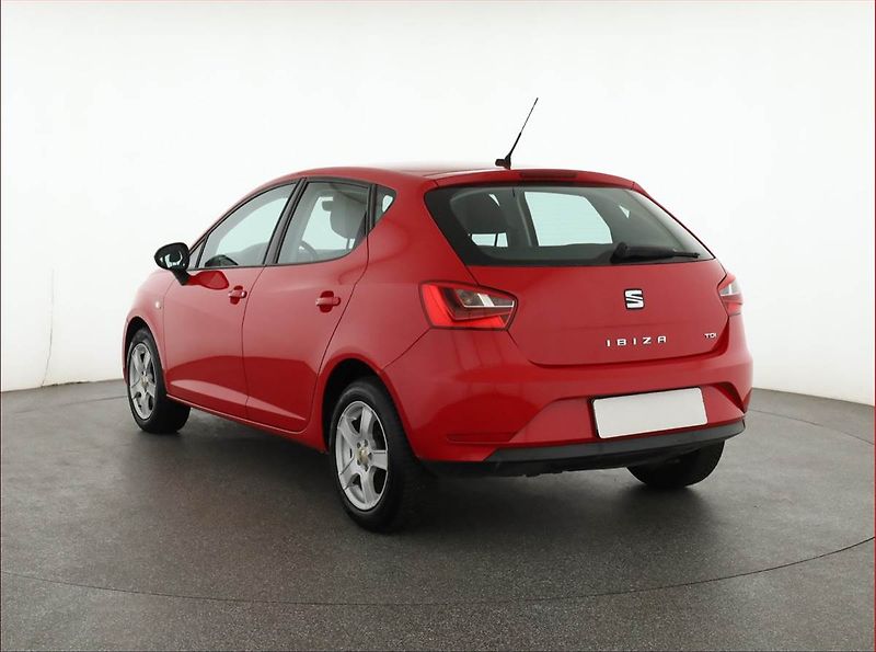 Seat Ibiza (2015) 1.4 TDI, Navi, Park. senzory - fotka 4 z 17
