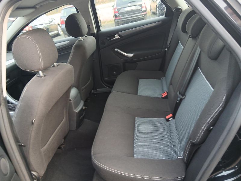 Ford Mondeo 2.0 TDCI, ALU 17 - fotka 20 z 35