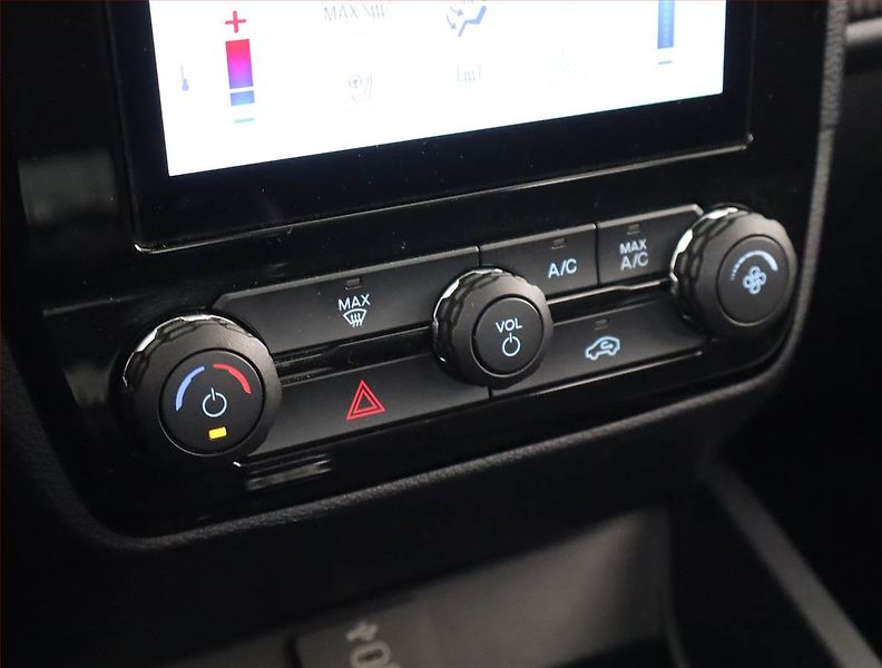 Ford Ranger (2025) 2.0 EcoBlue 4x4 - fotka 17 z 24
