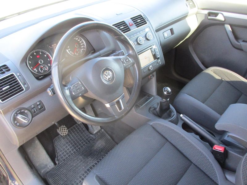 Volkswagen Touran 1.4TSi 103kW*CL*TAŽ Z.*7MÍST - fotka 12 z 46