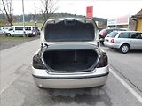 Ford Mondeo 2,5 i V6 24V Ghia Automat - náhled 17