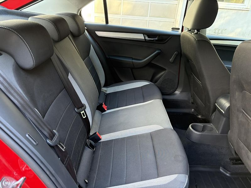 Škoda Rapid 1.0TSi 81kW Ambition Plus - fotka 15 z 21