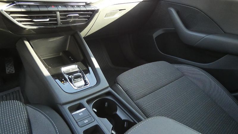 Škoda Octavia 2,0 TDI  Ambition DSG - fotka 6 z 20