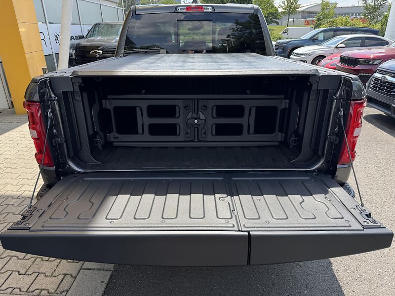 RAM 1500 5,7 HEMI Laramie Rambox - fotka 21 z 60