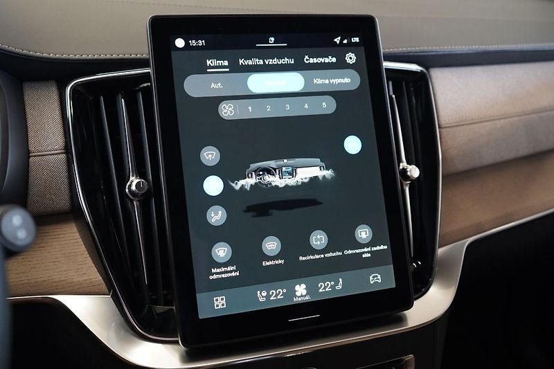 Volvo XC90 B5 PLUS Bright, Vzduch, 360° - fotka 27 z 50