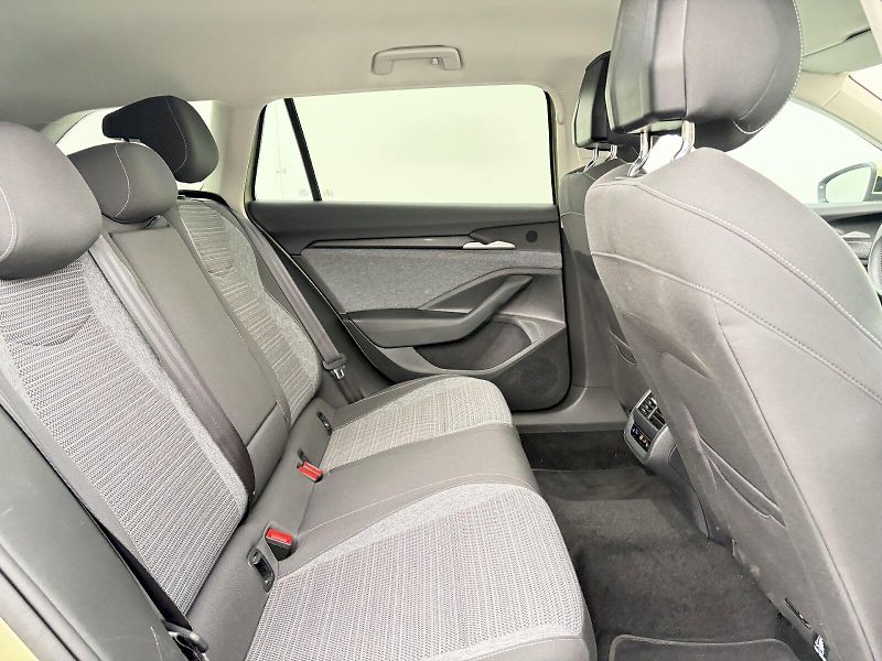 Škoda Superb (2024) Combi DSG 2.0 TDI / 110 kW / S - fotka 6 z 34