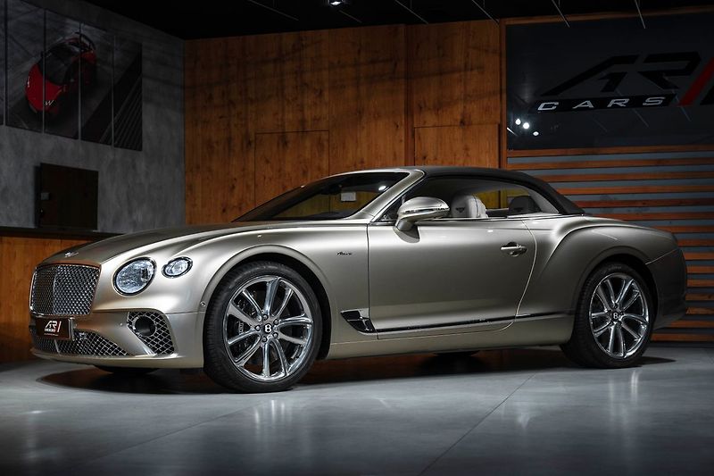 Bentley Continental GTC V8, MULLINER, NAIM, NOČNÉ VIDE - fotografie inzerátu