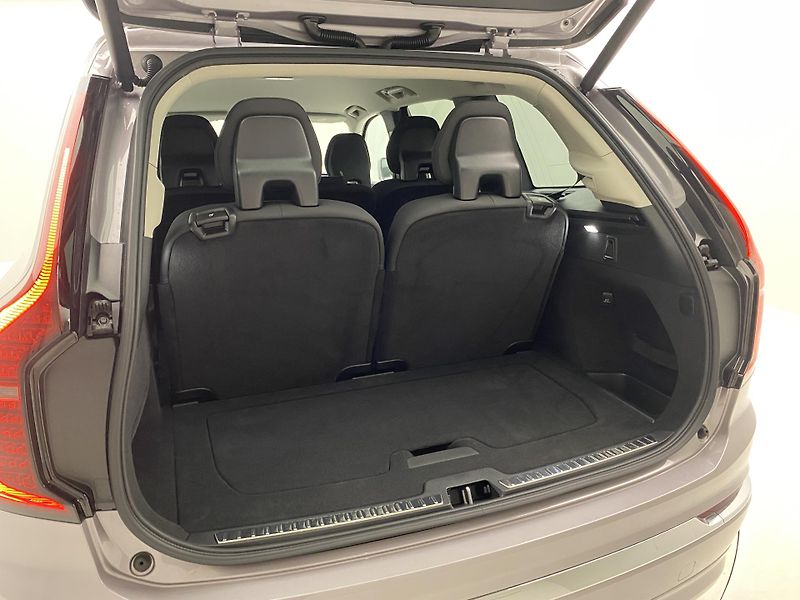 Volvo XC90 (2026) T8 AWD RECHARGE BRIGHT PLUS 7m - fotka 23 z 70