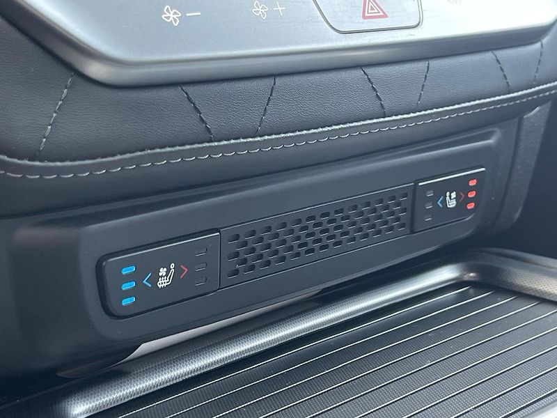 SsangYong Rexton Premium TZ DPH 1.maj. - fotka 15 z 17