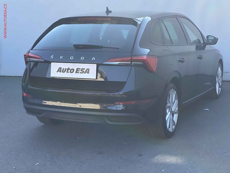 Škoda Scala (2020) 1.5 TSi, Style, DSG, kamera - fotka 4 z 19