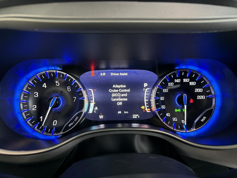 Chrysler Pacifica AWD Touring-L S-Appearance - fotka 32 z 55