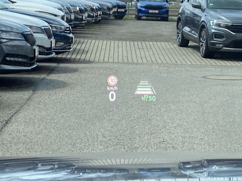 Škoda Superb (2025) Combi 2.0 TDI 4x4 DSG L&K - fotka 23 z 42