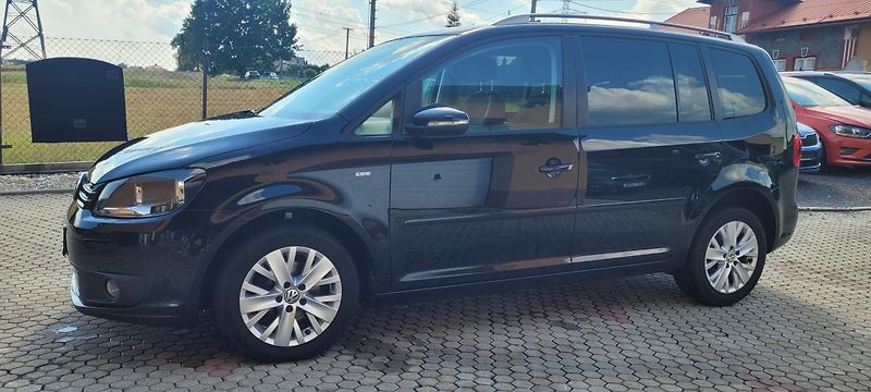 Volkswagen Touran (2013) 1,2TSi 77kW benzín „Life“ - fotka 8 z 35