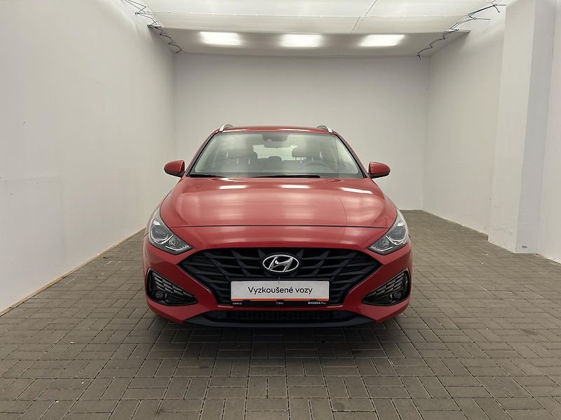 Hyundai i30 1.5 GDi Start Plus kombi - fotka 4 z 21