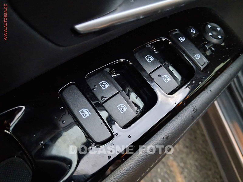 Hyundai Tucson (2023) 1.6 T-GDi 4x4, 1.maj,ČR - fotka 11 z 20