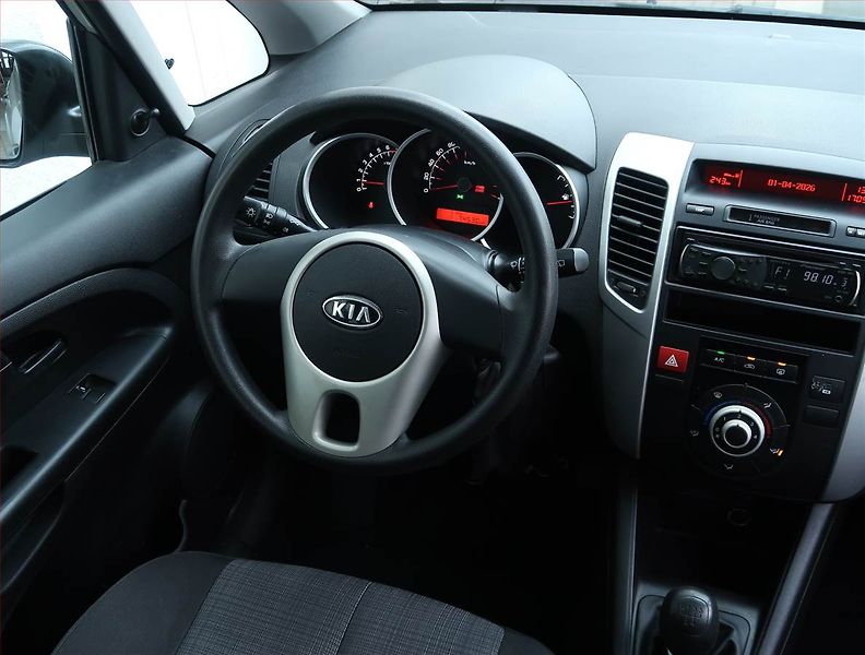 Kia Venga (2010) 1.4 CVVT, Serv.kniha - fotka 7 z 13