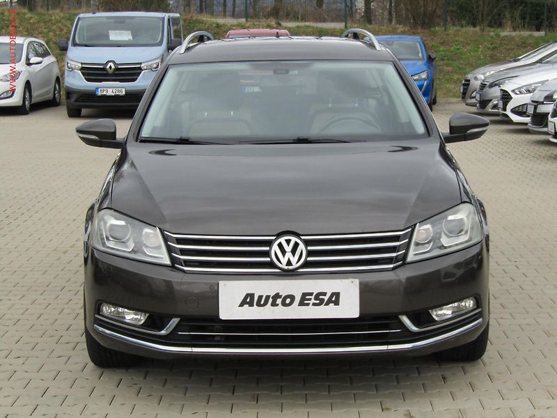 Volkswagen Passat (2012) 2.0TDi 4x4, DSG, bixen - fotka 2 z 16