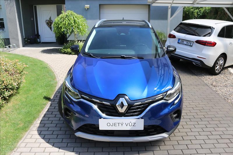 Renault Captur (2020) 1,6 Intens E-TECH Plug-in - fotka 3 z 71