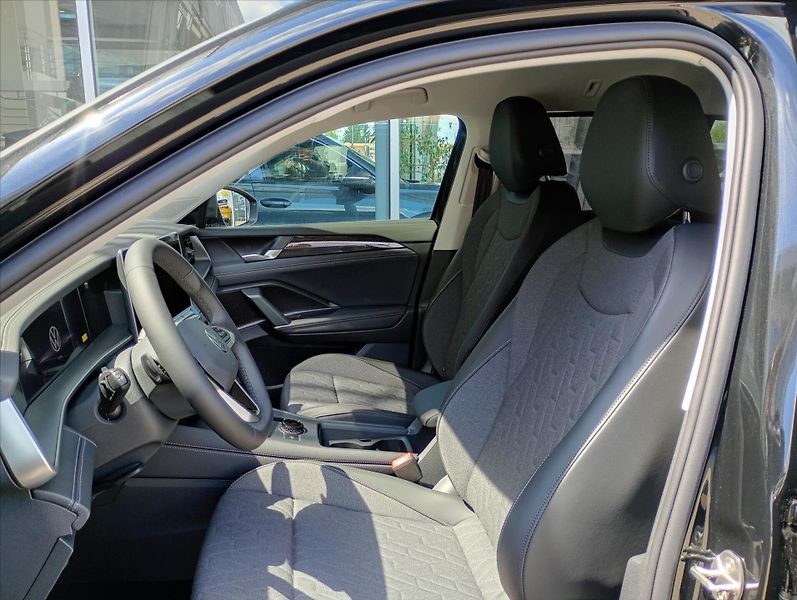 Volkswagen Tayron (2025) 1,5 eTSI 110 kW mHEV  People - fotka 13 z 17