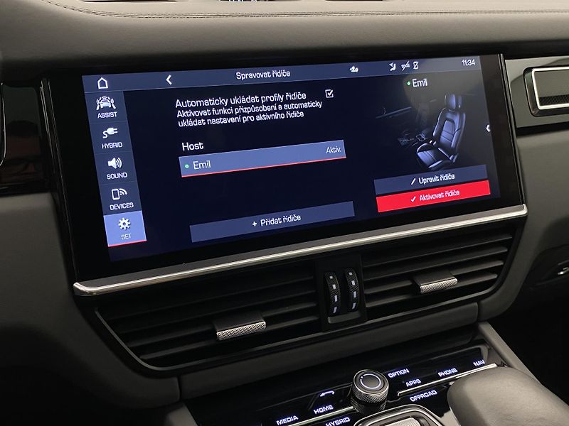 Porsche Cayenne E-HYBRID 250kW AWD AUT CZ - fotka 95 z 111