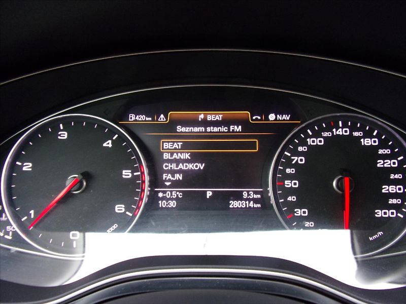 Audi A6 3,0 TDI V6 Quattro 150kW - fotka 18 z 28