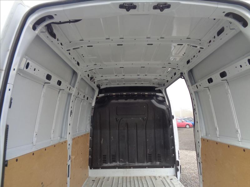 Nissan Interstar 2,3 - fotka 22 z 22