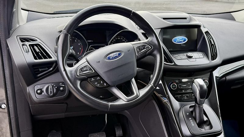 Ford Kuga (2018) EcoBoost 1,5,4x4 - fotka 3 z 10