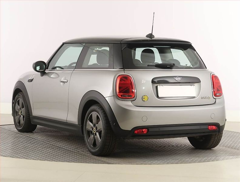 Mini Ostatní (2023) Cooper SE 32 kWh, SoH 97% - fotka 4 z 25