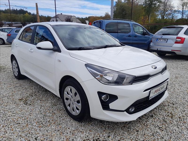 Kia Rio 1,2i 61kW - fotka 9 z 44