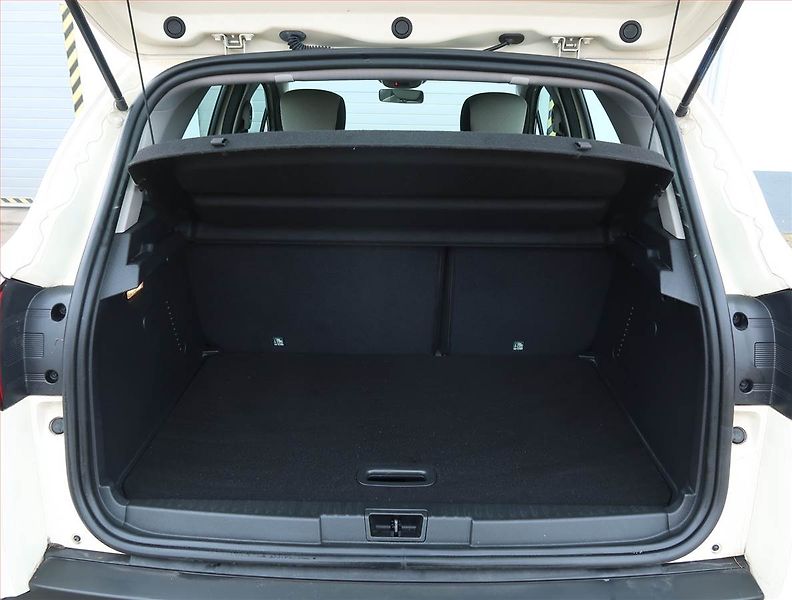 Renault Captur (2018) 1.2 TCe, Automat, Serv.kniha - fotka 14 z 22