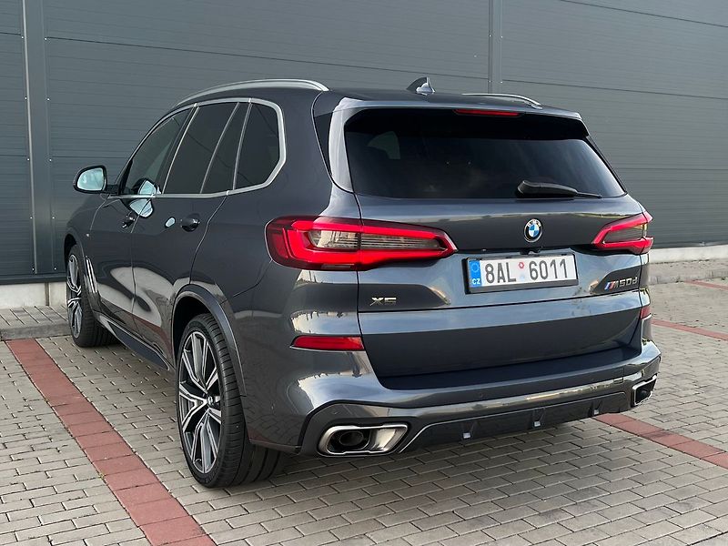 BMW X5 M50d xDrive-TOP STAV - fotka 4 z 57