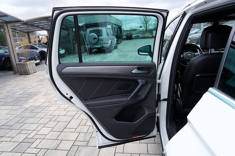 Volkswagen Tiguan 2.0 TSI 4Motion/DSG/R-line/ČR - fotka 21 z 54