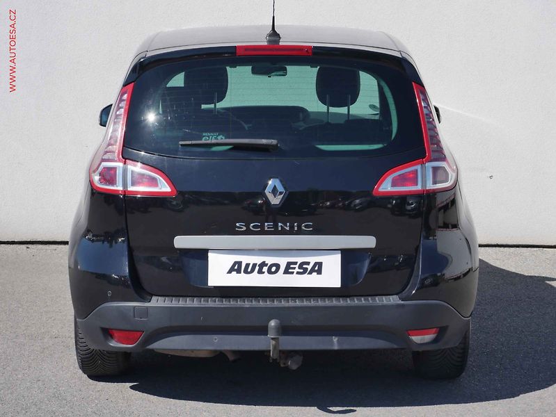 Renault Scénic (2011) 2.0i, AT, AC, park.asist - fotka 5 z 20