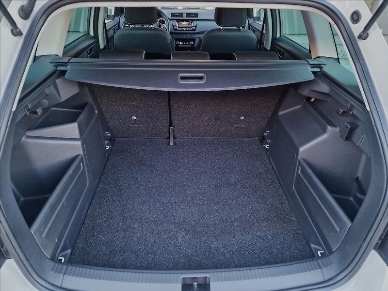 Škoda Fabia 1.0TSI Style, původ ČR,1.Maj. - fotka 16 z 48