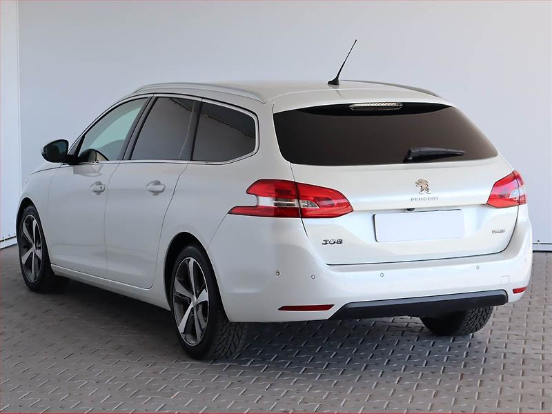 Peugeot 308 (2016) 1.6 BlueHDi, Automat, Navi - fotka 4 z 21