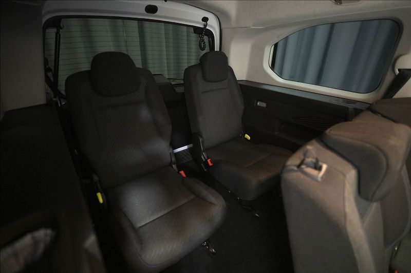 Peugeot Rifter 1,5 BlueHDi KAMERA 7 MÍST ČR - fotka 17 z 37