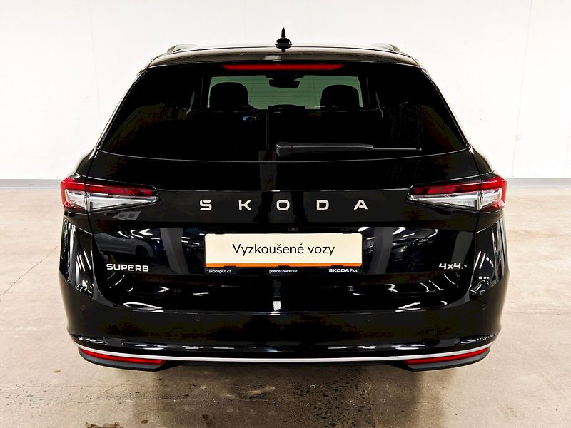 Škoda Superb (2024) Combi 2.0 TDI 142 kW DSG 4x4 L - fotka 31 z 35