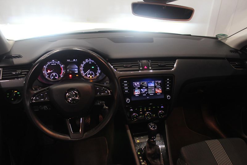 Škoda Octavia (2017) 1.4TSI DSG 110kW STYLE LED  - fotka 37 z 38