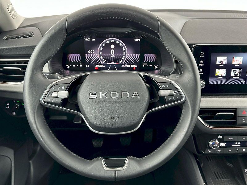 Škoda Scala (2025) 1.0TSI 85kW Top Selection - fotka 9 z 31